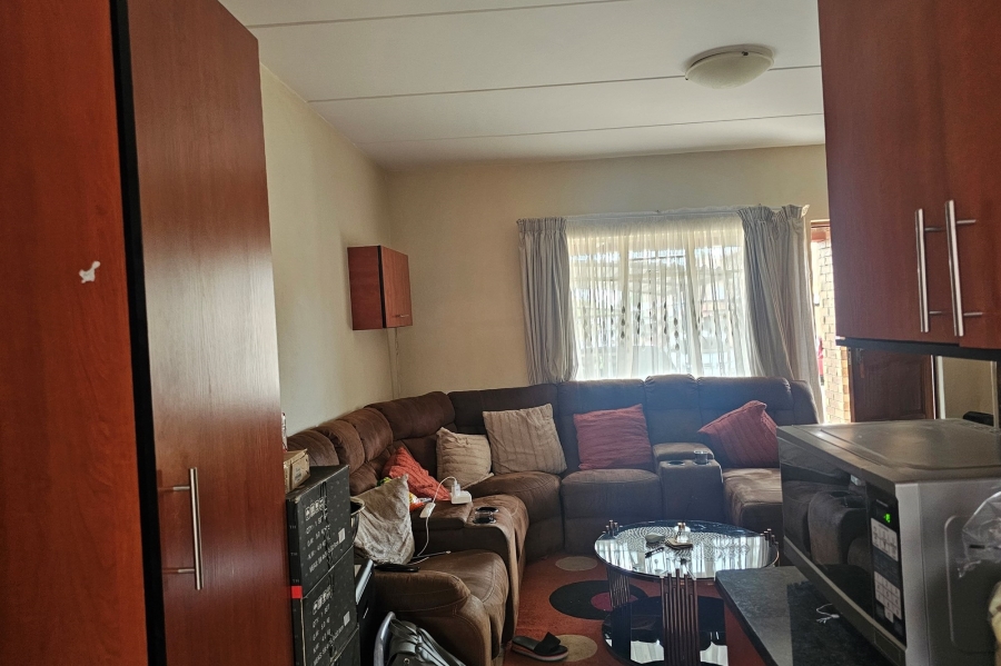 2 Bedroom Property for Sale in Waterval East North West